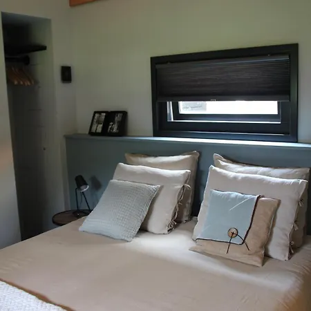 Hoeve Altena Barn-house *